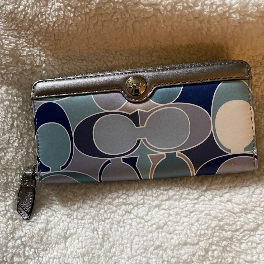 Coach scarf print wallet